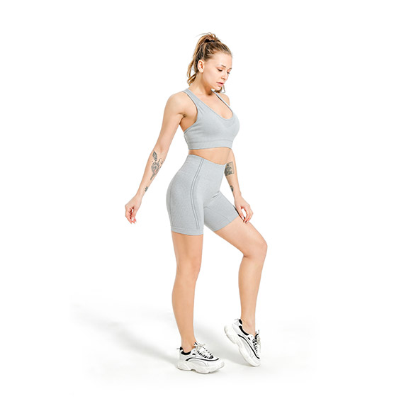 seamless sports bra