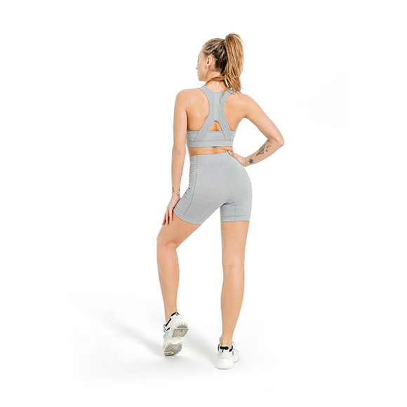 seamless sports bra